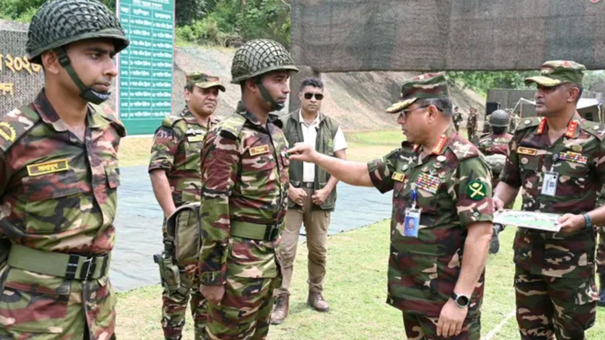 Bangladesh military reshuffle