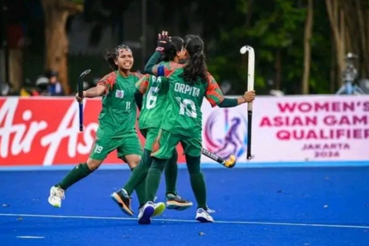 Bangladesh's women's hockey team