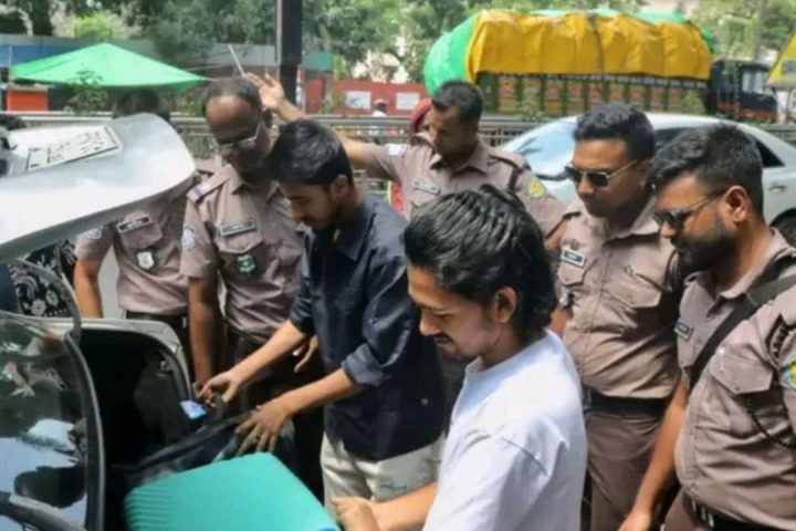 Dhaka bomb blasts bus arson checkpoints