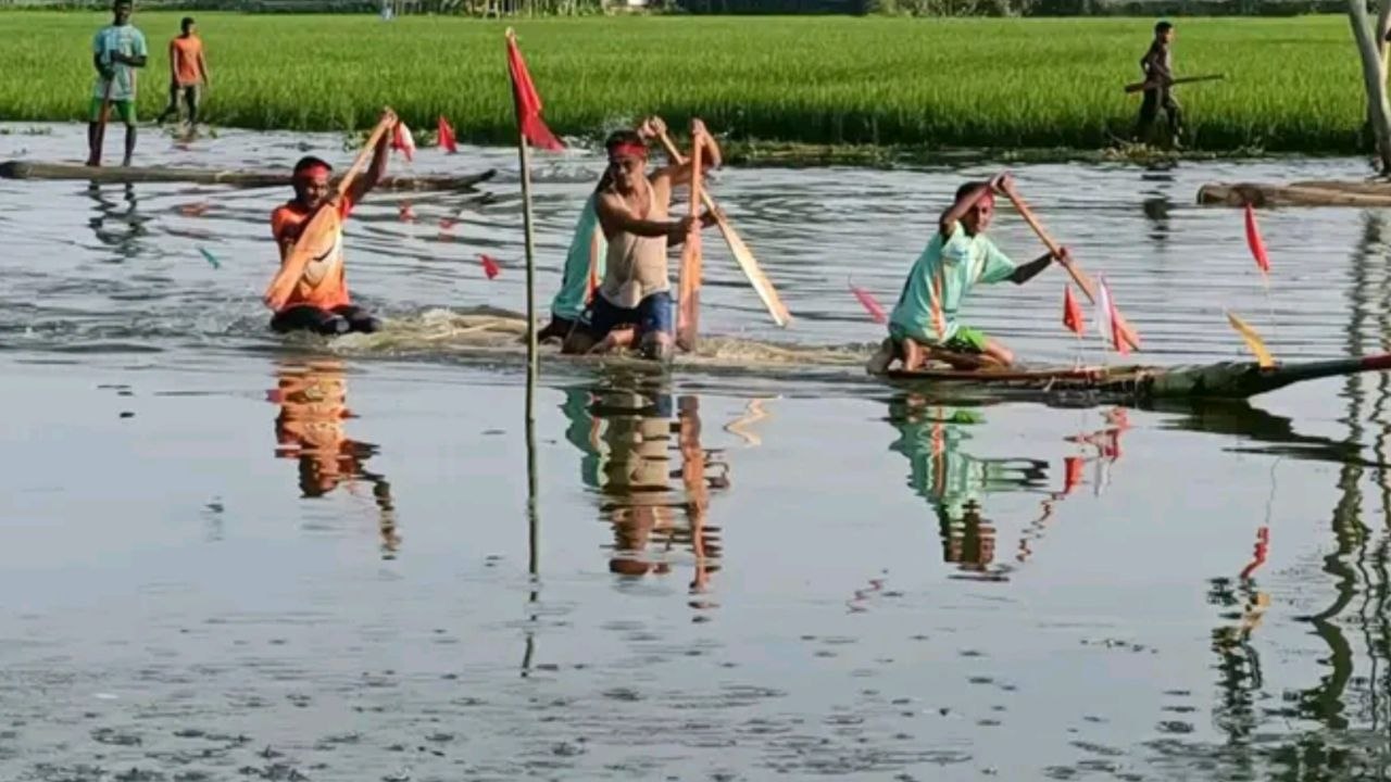 Kushtia banana-tree raft race