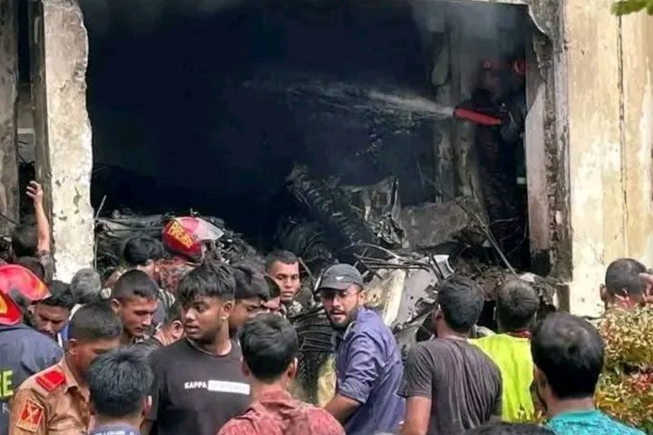 Dhaka aircraft crash