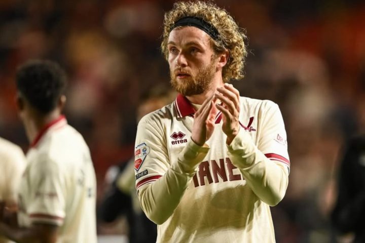 Tom Davies
