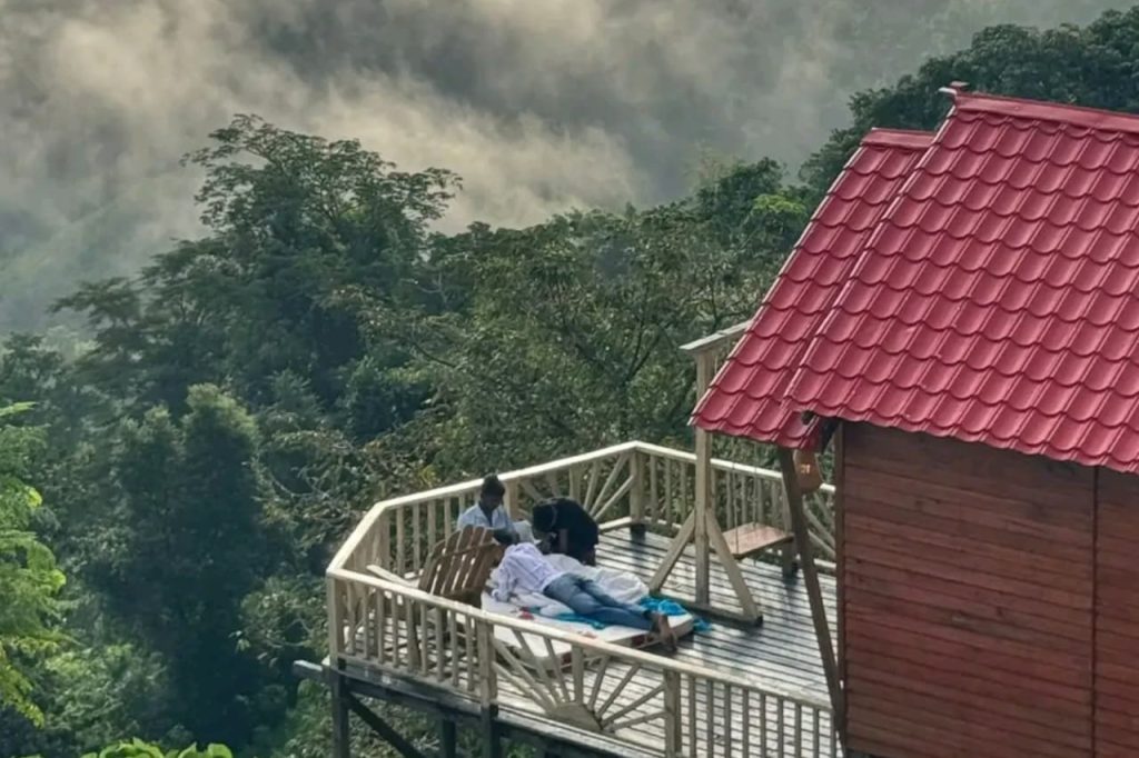 best resorts in Sajek Valley